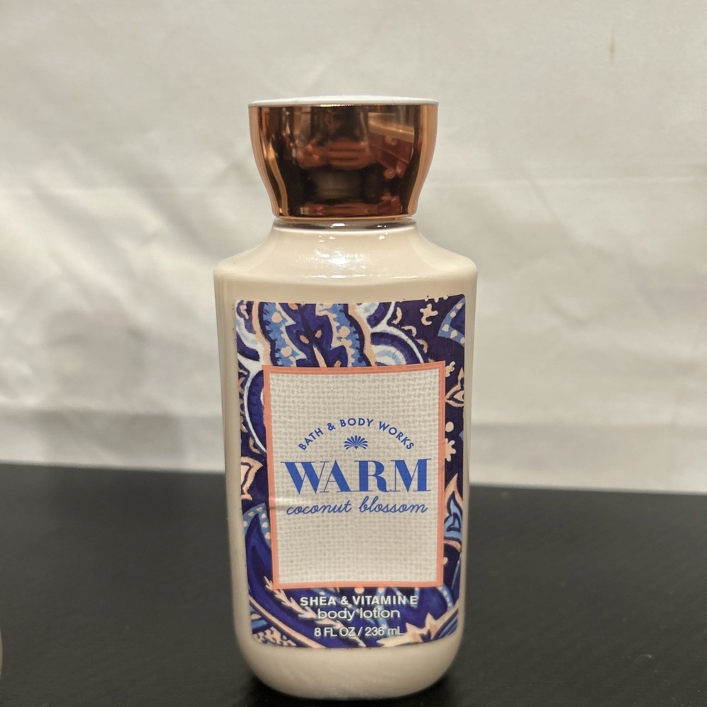 Bath & Body Works WARM COCONUT BLOSSOM Original‎ Body Lotion 8 oz RETIRED NEW